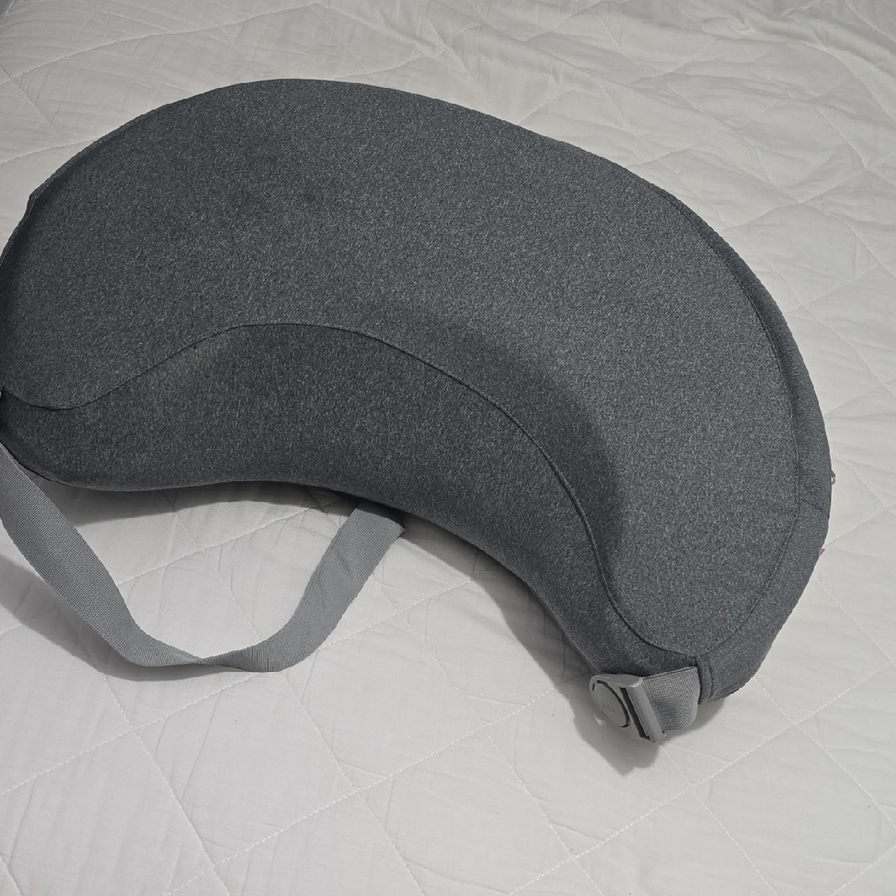 Frida MOM adjustable Nursing Pillow